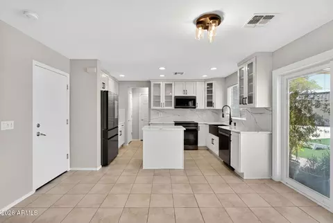 Kitchen - 2302 S 48th St, Coolidge, AZ 85128 photo 2 of 3