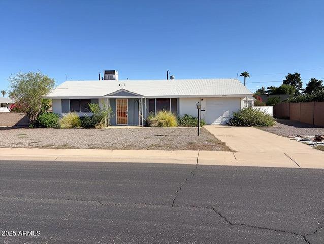 11007 W Florida Ave, Sun City, AZ 85351