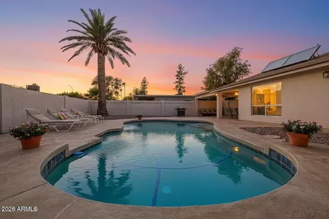 755 W Laguna Azul Ave, Mesa, AZ 85210