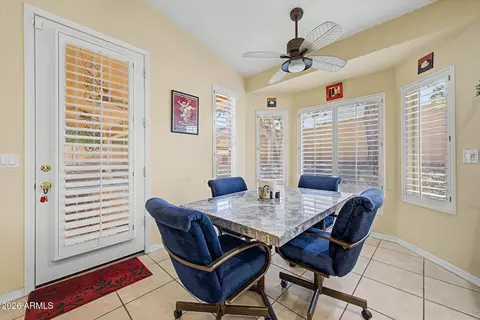 Dining - 1621 E Monte Cristo Ave, Phoenix, AZ 85022 photo 3 of 3