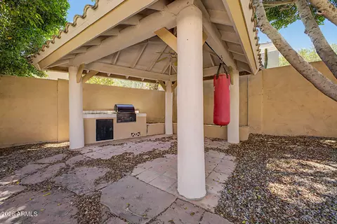 Exterior - 1621 E Monte Cristo Ave, Phoenix, AZ 85022 photo 4 of 7