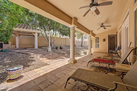 Exterior - 1621 E Monte Cristo Ave, Phoenix, AZ 85022 photo 3 of 7