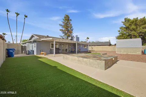 Exterior - 2329 E Concorda Dr, Tempe, AZ 85282 photo 5 of 8