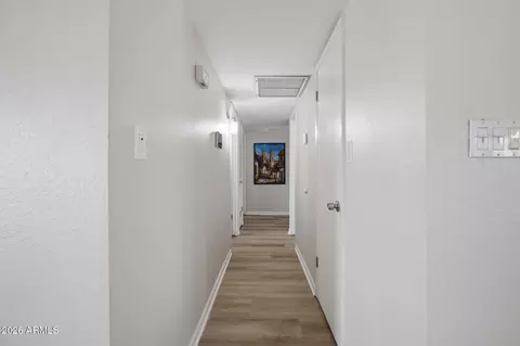 Entry Way - 2329 E Concorda Dr, Tempe, AZ 85282 photo 2 of 2