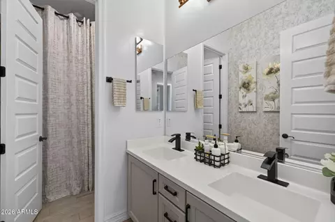 Bath - 10322 E Thatcher Ave, Mesa, AZ 85212 photo 5 of 6