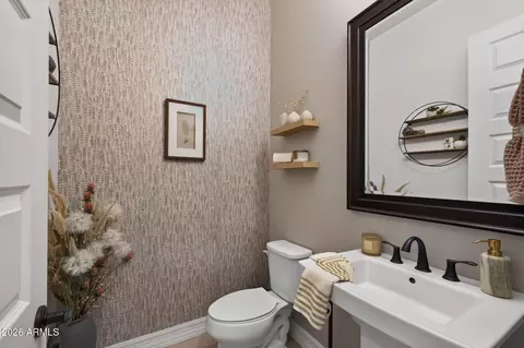 Bath - 10322 E Thatcher Ave, Mesa, AZ 85212 photo 6 of 6