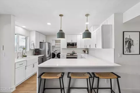 873 W Shannon St, Chandler, AZ 85225