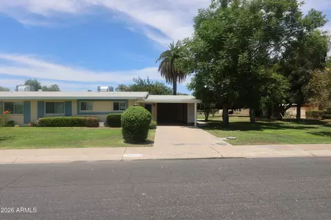 10222 W Snead Cir S, Sun City, AZ 85351