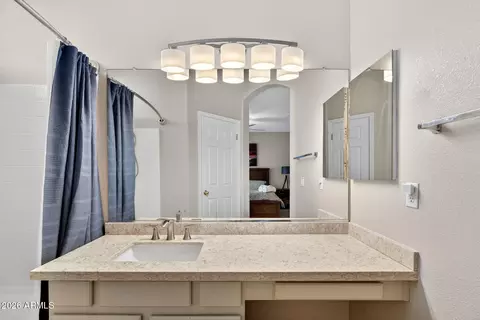 Bath - 3652 E Derringer Way, Gilbert, AZ 85297 photo 2 of 4