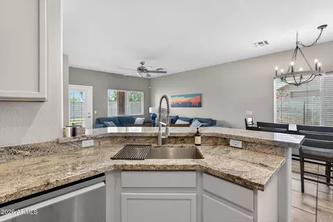 Kitchen - 3652 E Derringer Way, Gilbert, AZ 85297 photo 4 of 5