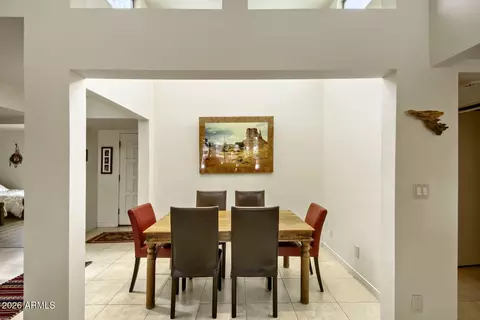 Dining - 3029 E Claremont Ave, Phoenix, AZ 85016 photo 1 of 1