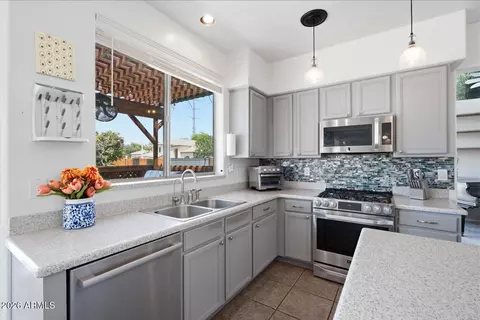 Kitchen - 1894 E Mineral Rd, Gilbert, AZ 85234 photo 3 of 5