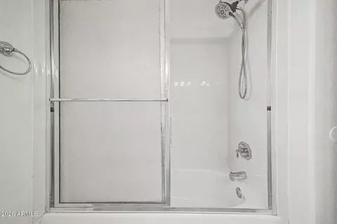 Bath - 1837 E Monarch Bay Dr, Gilbert, AZ 85234 photo 5 of 6