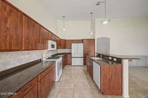 Kitchen - 1837 E Monarch Bay Dr, Gilbert, AZ 85234 photo 2 of 2