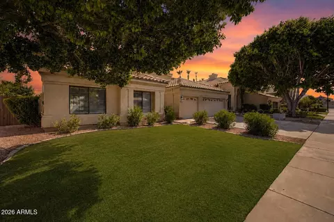 Exterior - 1837 E Monarch Bay Dr, Gilbert, AZ 85234 photo 2 of 5