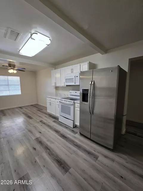 Kitchen - 3024 N 37th Dr, Phoenix, AZ 85019 photo 5 of 5