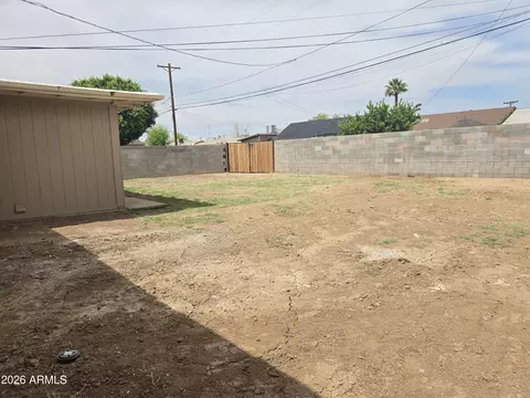Exterior - 3024 N 37th Dr, Phoenix, AZ 85019 photo 2 of 3