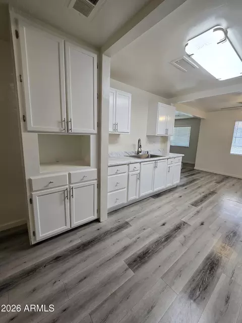 Kitchen - 3024 N 37th Dr, Phoenix, AZ 85019 photo 4 of 5