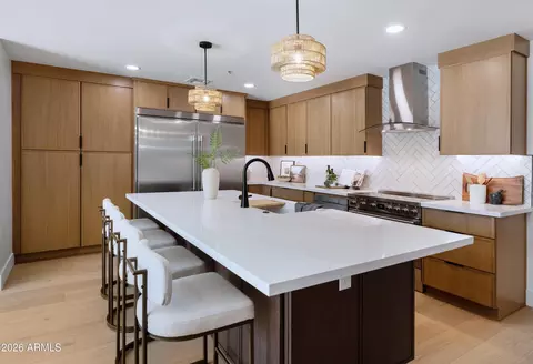 8331 E Malcomb Dr, Scottsdale, AZ 85250