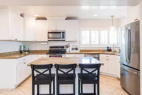 Kitchen - 1326 E Mclellan Rd, Mesa, AZ 85203 photo 3 of 4