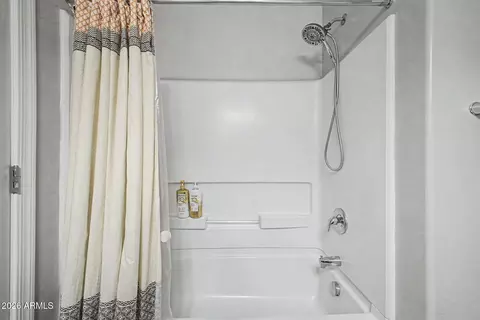Bath - 7516 E Flower Ave, Mesa, AZ 85208 photo 3 of 3
