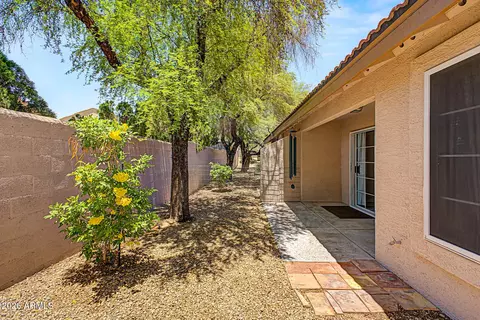 Exterior - 1414 E Grovers Ave #5, Phoenix, AZ 85022 photo 4 of 5