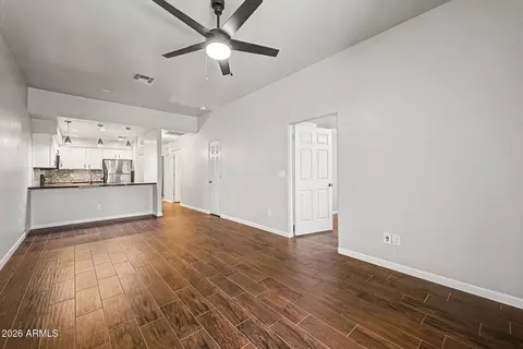 Living - 1414 E Grovers Ave #5, Phoenix, AZ 85022 photo 1 of 3