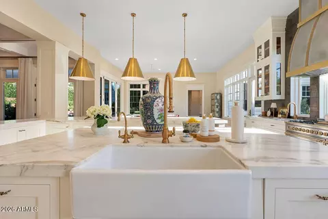Kitchen - 2747 E Haymore Ct, Gilbert, AZ 85298 photo 4 of 31