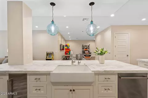 Kitchen - 2747 E Haymore Ct, Gilbert, AZ 85298 photo 26 of 31