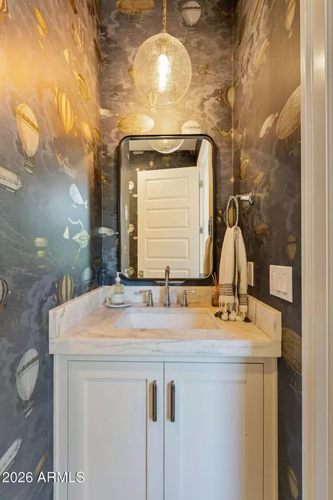 Bath - 2747 E Haymore Ct, Gilbert, AZ 85298 photo 9 of 17