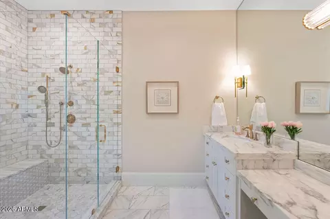 Bath - 2747 E Haymore Ct, Gilbert, AZ 85298 photo 16 of 17
