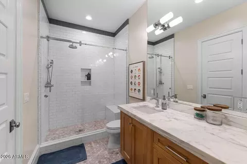 Bath - 2747 E Haymore Ct, Gilbert, AZ 85298 photo 12 of 17