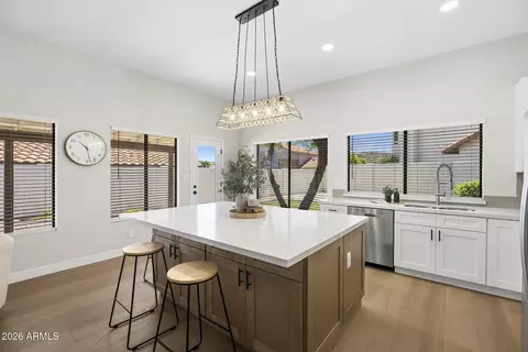 Kitchen - 14418 S 40th Pl, Phoenix, AZ 85044 photo 2 of 3