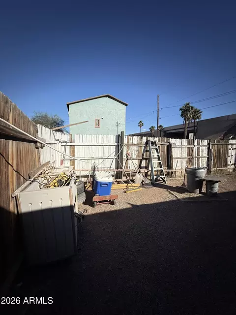Exterior - 1109 W Apache St, Phoenix, AZ 85007 photo 2 of 9