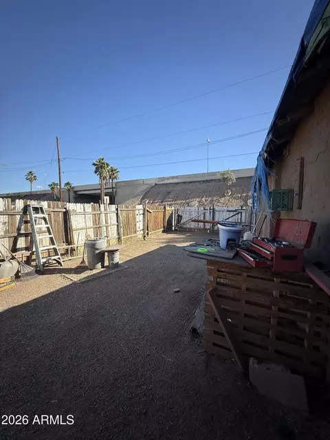 Exterior - 1109 W Apache St, Phoenix, AZ 85007 photo 1 of 9