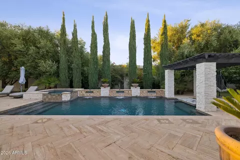 Exterior - 2748 E Warbler Rd, Gilbert, AZ 85297 photo 2 of 6