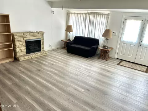 Living - 3314 N 80th Ln, Phoenix, AZ 85033 photo 1 of 5