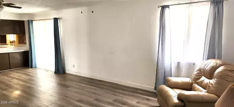 Living - 3314 N 80th Ln, Phoenix, AZ 85033 photo 5 of 5