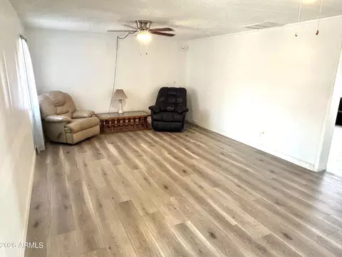 Living - 3314 N 80th Ln, Phoenix, AZ 85033 photo 3 of 5