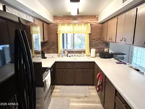 Kitchen - 3314 N 80th Ln, Phoenix, AZ 85033 photo 3 of 3