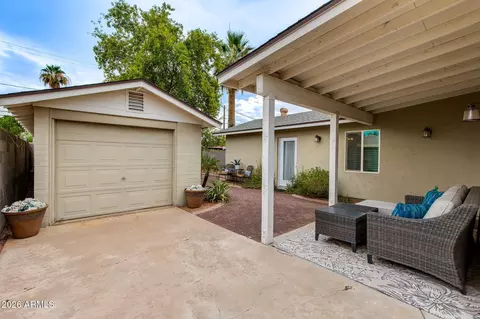 Exterior - 1714 E Roma Ave, Phoenix, AZ 85016 photo 5 of 9