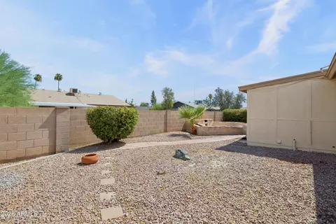 Exterior - 2070 E Yale Dr, Tempe, AZ 85283 photo 3 of 3
