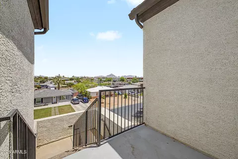 3302 N 7th St #318, Phoenix, AZ 85014
