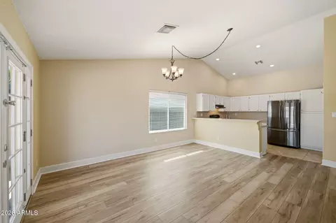 Living - 902 W Sequoia Dr, Phoenix, AZ 85027 photo 6 of 7