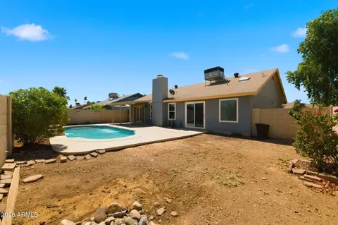 Exterior - 902 W Sequoia Dr, Phoenix, AZ 85027 photo 8 of 10