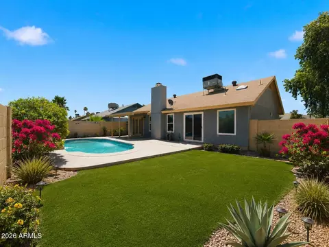 Exterior - 902 W Sequoia Dr, Phoenix, AZ 85027 photo 10 of 10