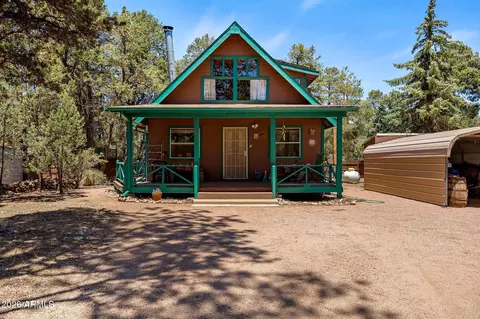 Exterior - 2118 Bluejay Rd, Overgaard, AZ 85933 photo 2 of 8