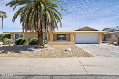 10134 W Signal Butte Cir, Sun City, AZ 85373