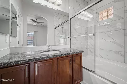 Bath - 3434 E Avalon Dr, Phoenix, AZ 85018 photo 2 of 3