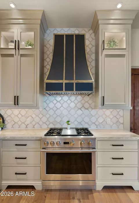 Kitchen - 8407 E View Crest Cir, Mesa, AZ 85207 photo 6 of 14